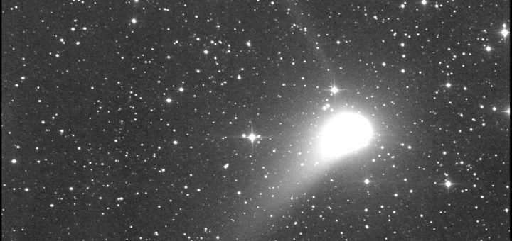 Cometa C/2015 V2 Johnson: 27 Aprile 2017