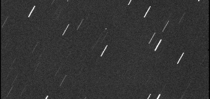 L'asteroide near-Earth 2012 TC4: 10 Ottobre 2012, mentre si avvicinava in sicurezza alla Terra.